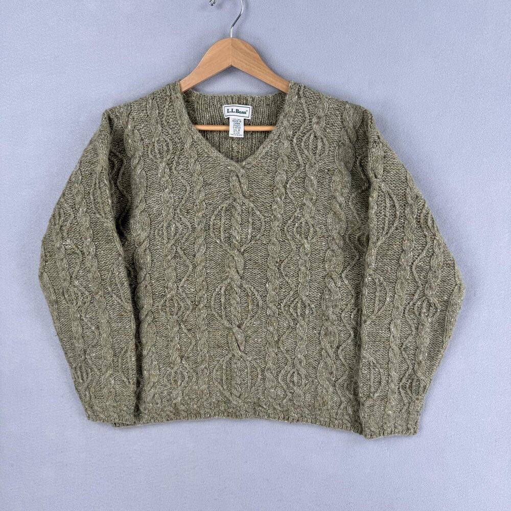 Vintage LL Bean Sweater Womens Medium Tan 100% Wool Cable Knit V Neck Pullover